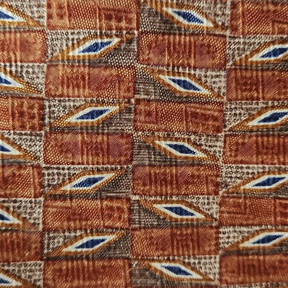 JOS A BANK silk tie geometric diamond print Corporate Collection necktie USA